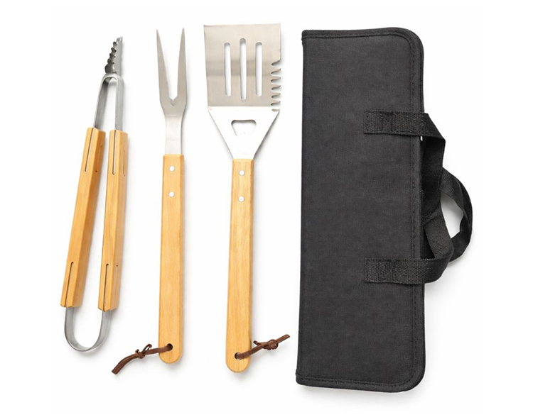 Set Parrillero Acero Inoxidable con Mango de Madera